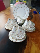 20 Pc Duchess Rosebud Ditsy Rose Tea set VGC (6 person setting)