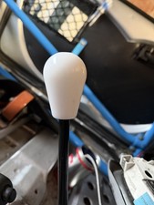 M12 X 1.5 WHITE GEAR SHIFT KNOB UNIVERSAL - RACE RALLY TRACK DRIFT - USED