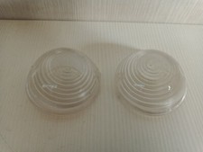 pair of plastic arrow position