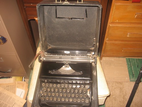 Antique royal typewriter - typewriter, in