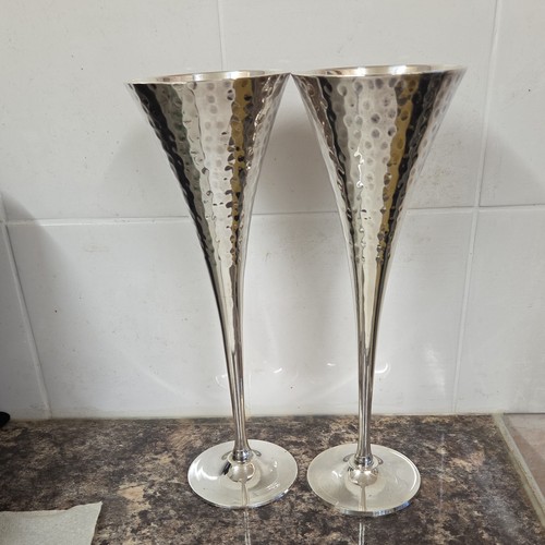 Pair silver plate champagne - plate,