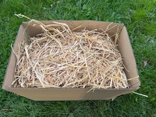 Premium straw bedding box for