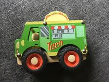 Little town - wooden - Taco