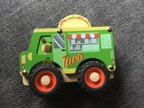 Little town wooden taco - -,