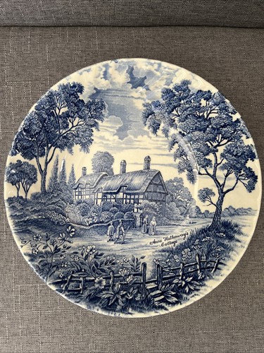 Anne hathaways cottage - hathaways,