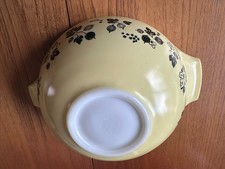 Pyrex gooseberry cinderella - gooseberry,