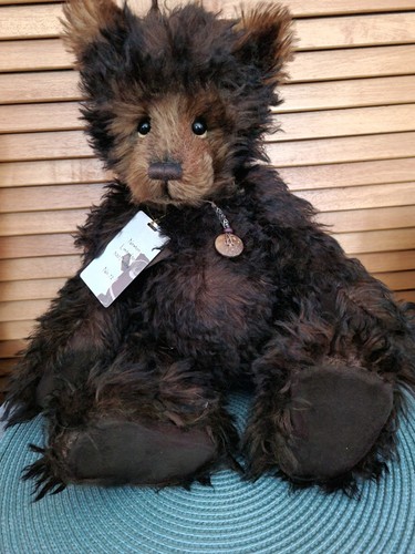 Charlie bear newton - charlie,
