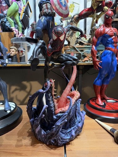 Sideshow collectibles miles - collectibles,