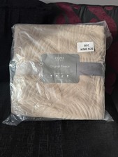 Cozee Home Fleece Leaf