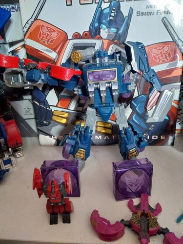 Soundwave laserbeak rumble - laserbeak,,