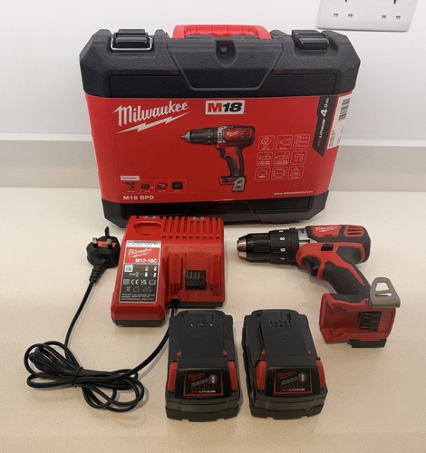 Milwaukee m18 bpd 402c 18v - milwaukee,