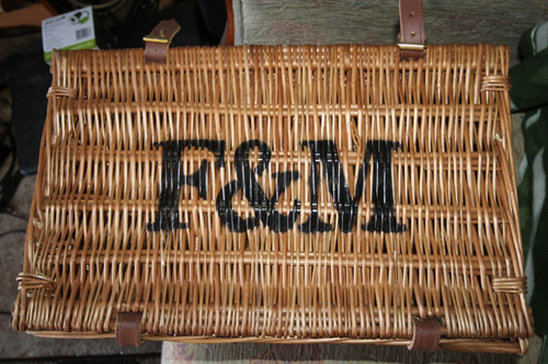 Medium fortnum and - medium, f&m