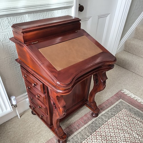 Davenport vintage writing - vintage,