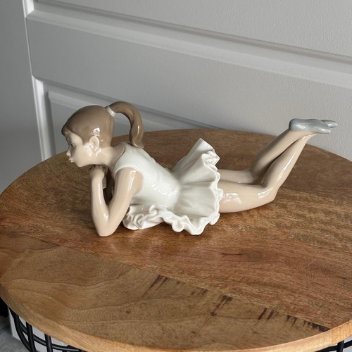 Lladro nao pensive ballerina - 'pensive, ballerina'