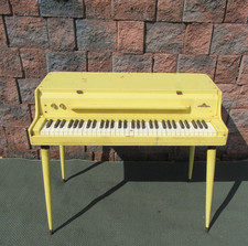 Vintage Music Band Portable