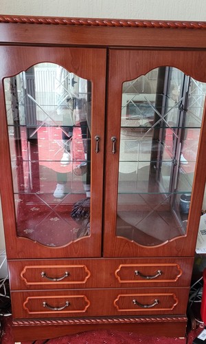 Antique looking display - looking,