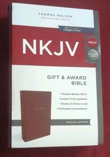 NKJV Gift and Award Bible Red