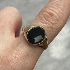 Onyx Flat Cut Oval Signet Ring 9ct 375 Yellow Gold - Size Q 1/2