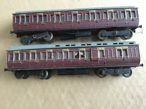 Tri ang clerestory coaches - oo, tri-ang
