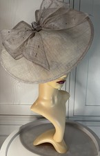 J Bees Silver Grey Hatinator