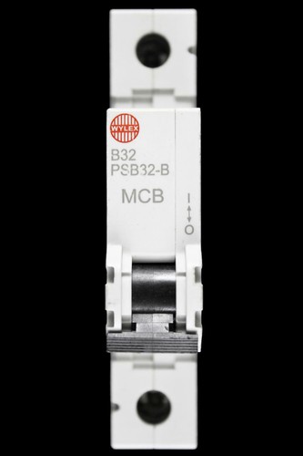 Wylex amp curve - wylex,