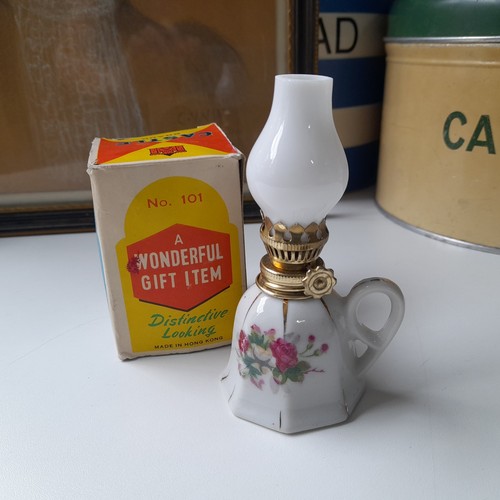Vintage oil lamp tilly nursery - vintage,