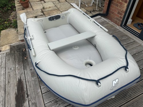 Quicksilver 270 airdeck - 270,