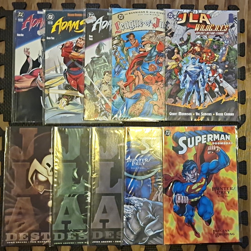 Comics mixed lot - dc,