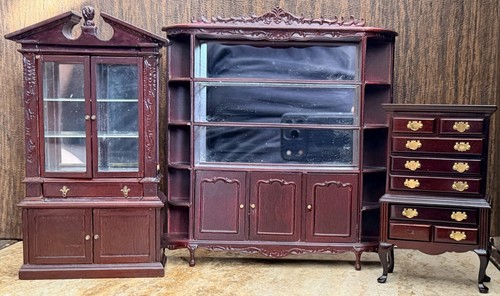 Two bespaq dollhouse - two,