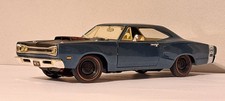 1/18 scale 1969 Dodge Super Bee American Muscle diecast model car 