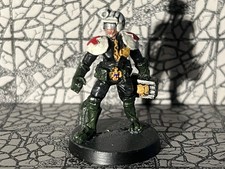 Judge Dredd Med Judge miniature - possibly Mongoose RARE 2000ad