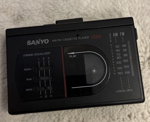 Sanyo portable cassette - portable,