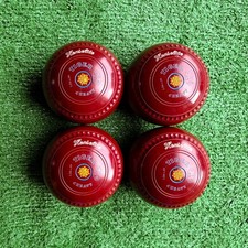 A set of four HENSELITE TIGER bowls, size 4