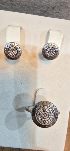 Pandora signature pavé - pandora, logo