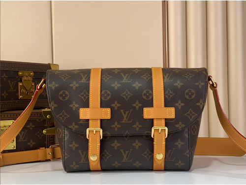 Louis vuitton saumur - louis,