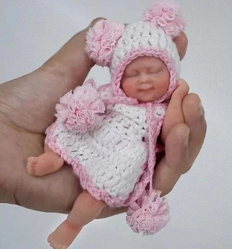 Mini reborn baby doll - 4.5",