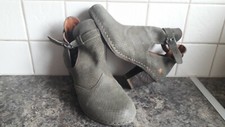 ART COMPANY SHOES- OLIVE GREEN - LEATHER BOA - GREAT CONDITION - UK5/EU38