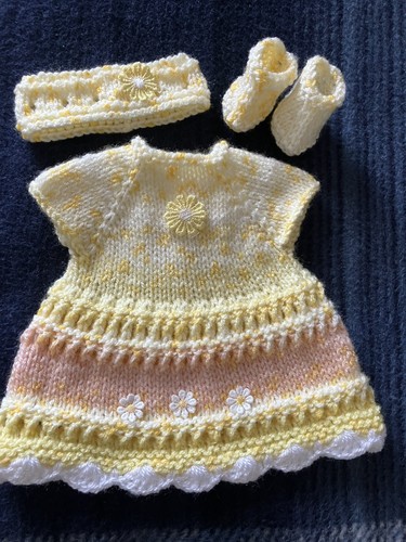 Hand knitted dolls outfit - dolls,