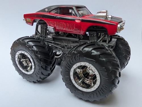 Monster jam hot wheels - monster,