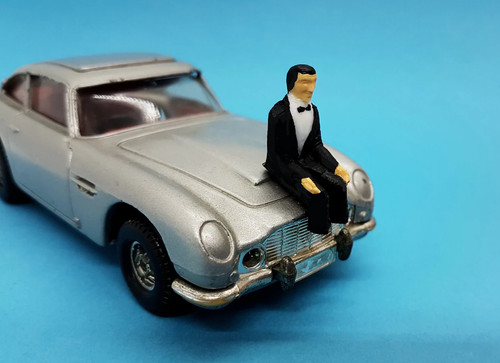 James bond corgi - james,