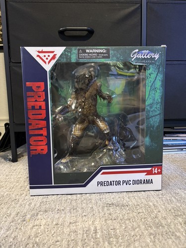 Predator pvc diorama jungle - predator,