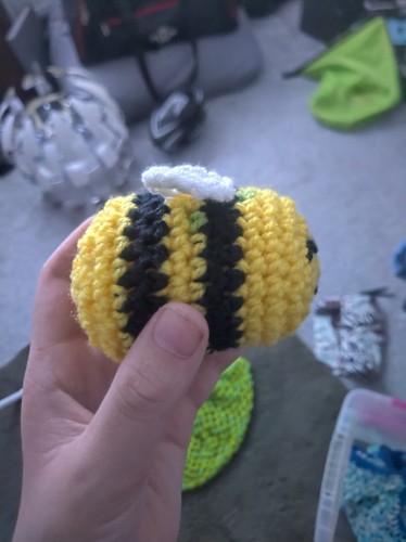 Crochet amigurumi bee small - crochet,