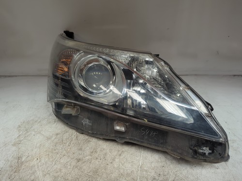 Toyota avensis right headlight - toyota,