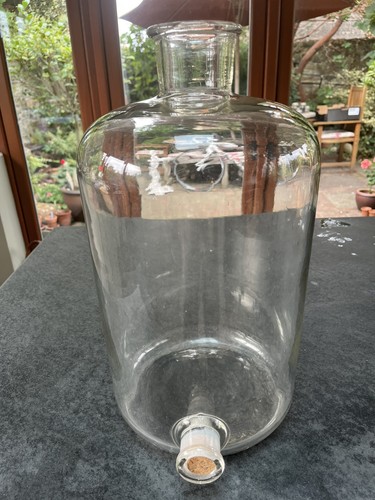 Pyrex flat bottom boiling - l,