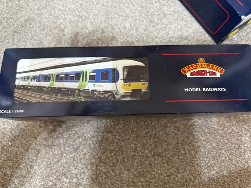Bachmann 026 car dmu - 3,
