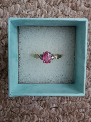 9ct gold padparadscha sapphire