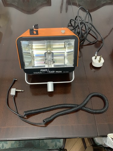 Power flash 200 with - flash, am