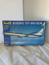 1/144 Revell Boeing 737-800