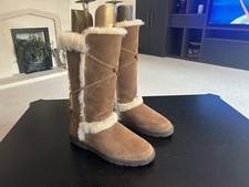 UGG Australia Nightfall Women’s Long Sheepskin Boots UK Size 9.5 Chestnut Suede