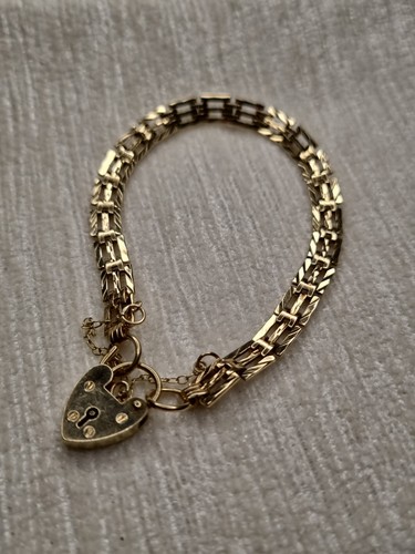 9ct heavy gold bracelet ladies - 9ct,